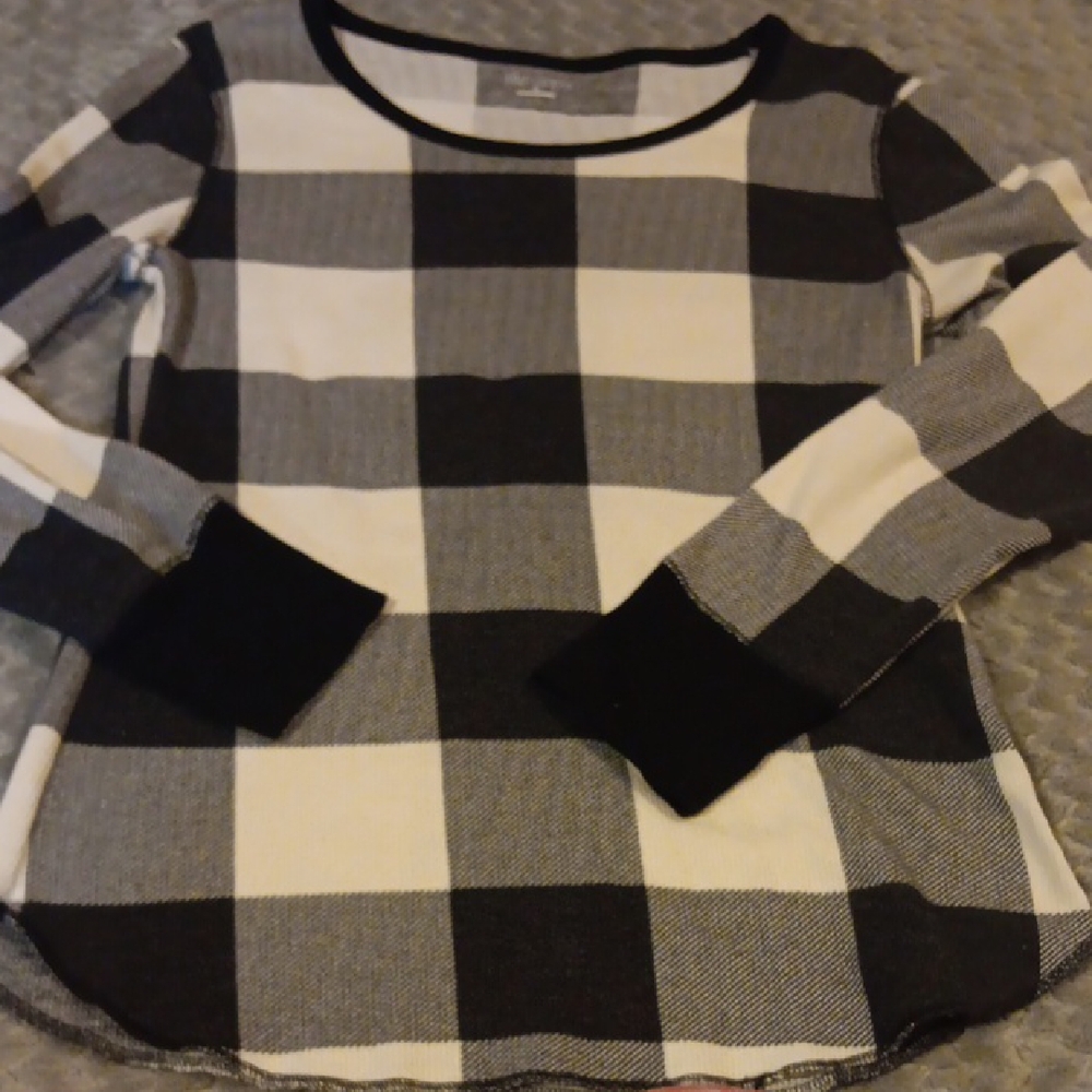 Old Navy Black/Grey and White Checkered Long Sleeve Top